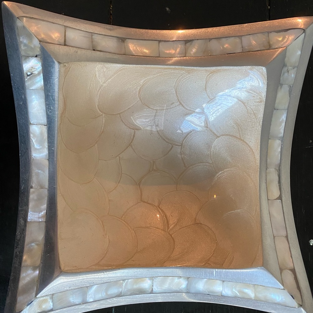 Julia Knight nut/candy dish